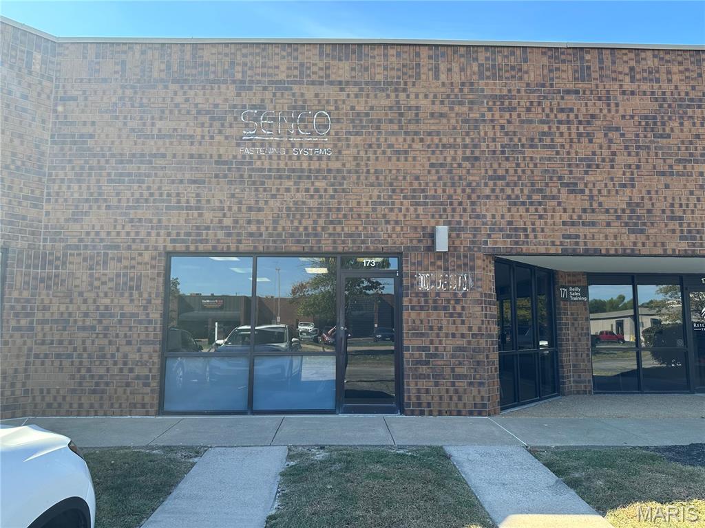 Photo of 173 Chesterfield Industrial Boulevard Chesterfield MO 63005