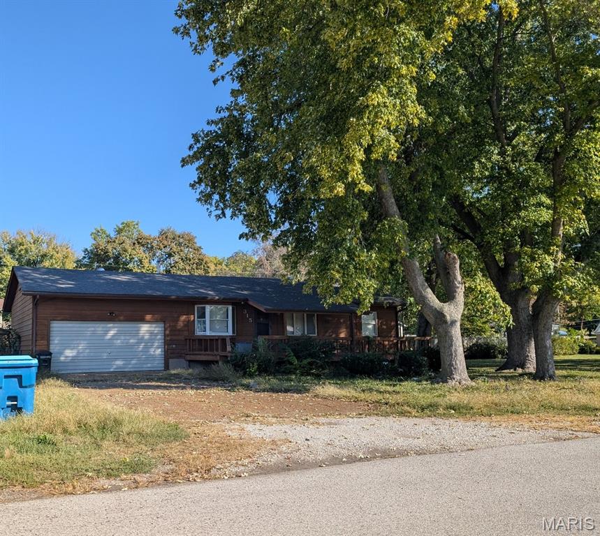 Photo of 315 Woodland Avenue Wood River IL 62095