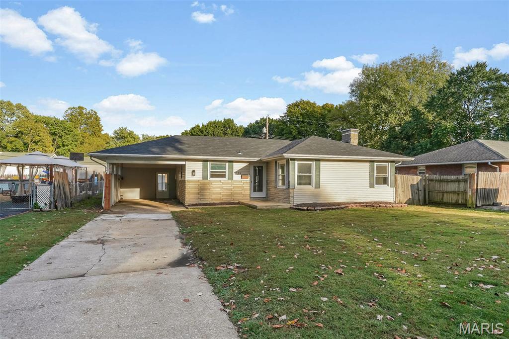 Photo of 839 Amherst Drive East Alton IL 62024