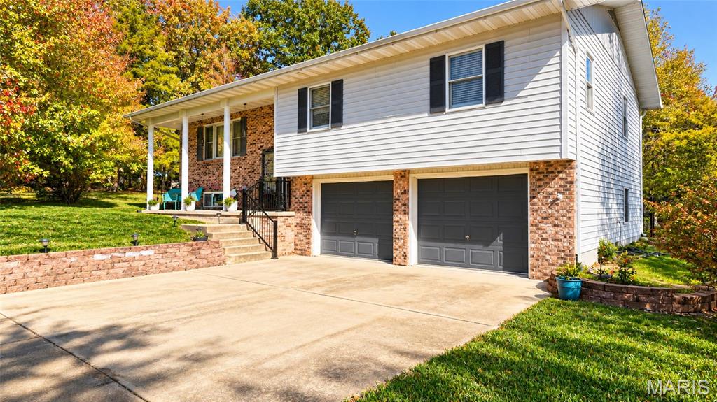 Photo of 1001 Cedar Ridge Houston MO 65483