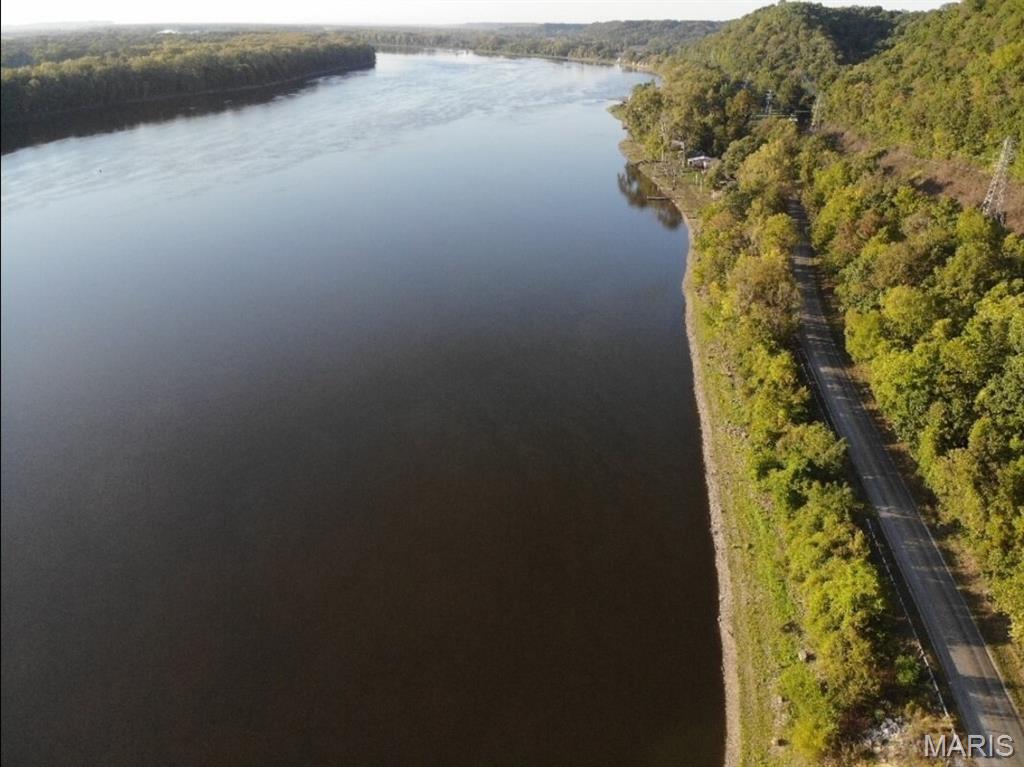 Photo of 15345 N Mississippi River Road Hamburg IL 62045