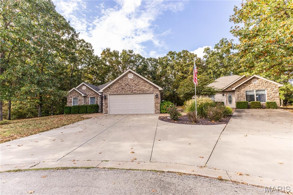 Photo of 407 Ahr Strom Drive Owensville MO 65066