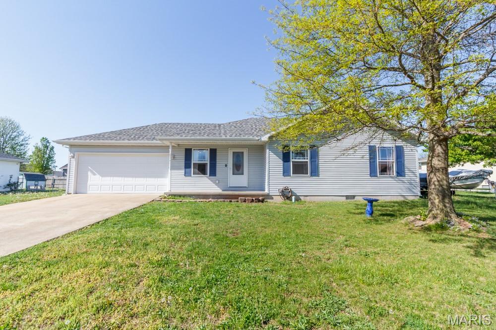Photo of 1123 Applelane Drive Lebanon MO 65536