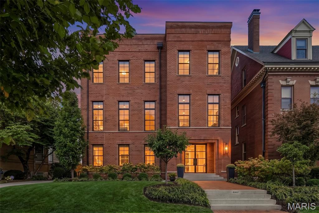 Photo of 4469 Westminster Place St Louis MO 63108