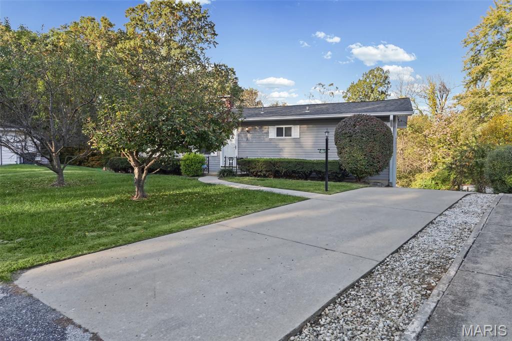 Photo of 31 Wedgewood Drive Belleville IL 62221
