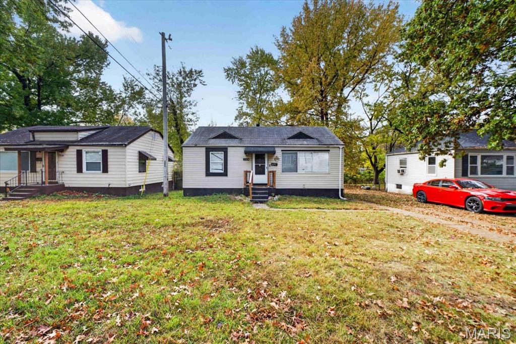 Photo of 7504 Balfour Drive Hanley Hills MO 63133
