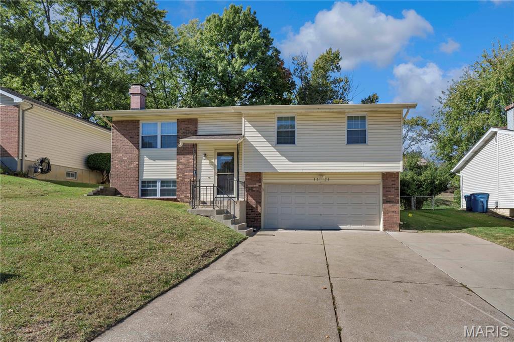 Photo of 1371 McKelvey Road Maryland Heights MO 63043
