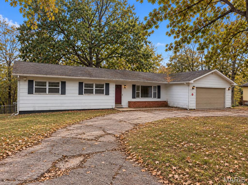 Photo of 412 Sunset Drive Waynesville MO 65583