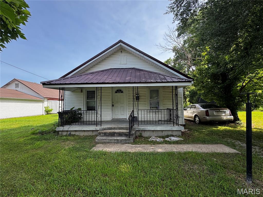 Photo of 527 W Victor Street Poplar Bluff MO 63901
