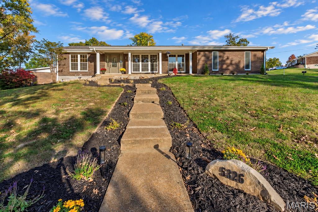 Photo of 5326 Kings Park Drive St Louis MO 63129
