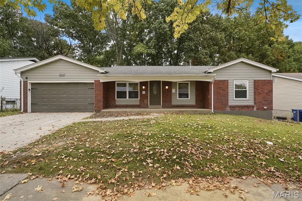 Photo of 12987 Verwood Drive Florissant MO 63033