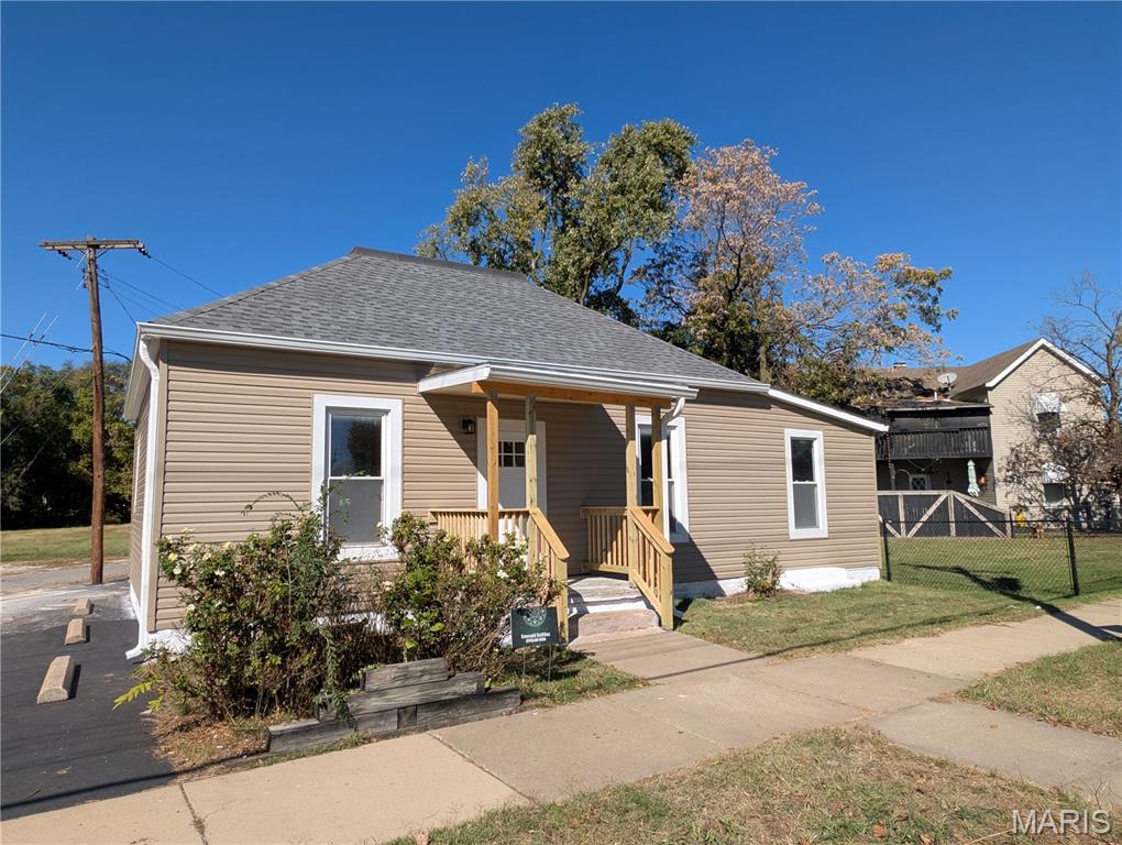 Photo of 304 W Main Street East Alton IL 62024