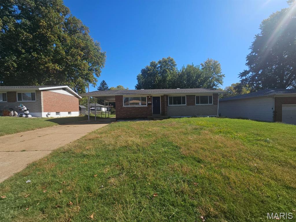 Photo of 7016 Marlac Drive Hazelwood MO 63042