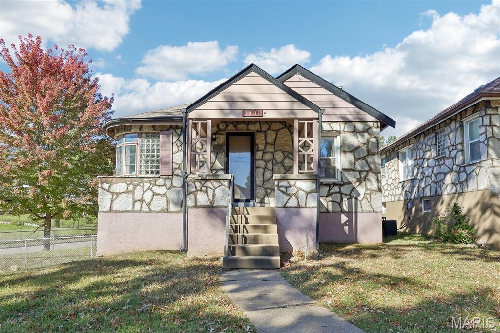 Photo of 3201 Capehart Drive St Louis MO 63121