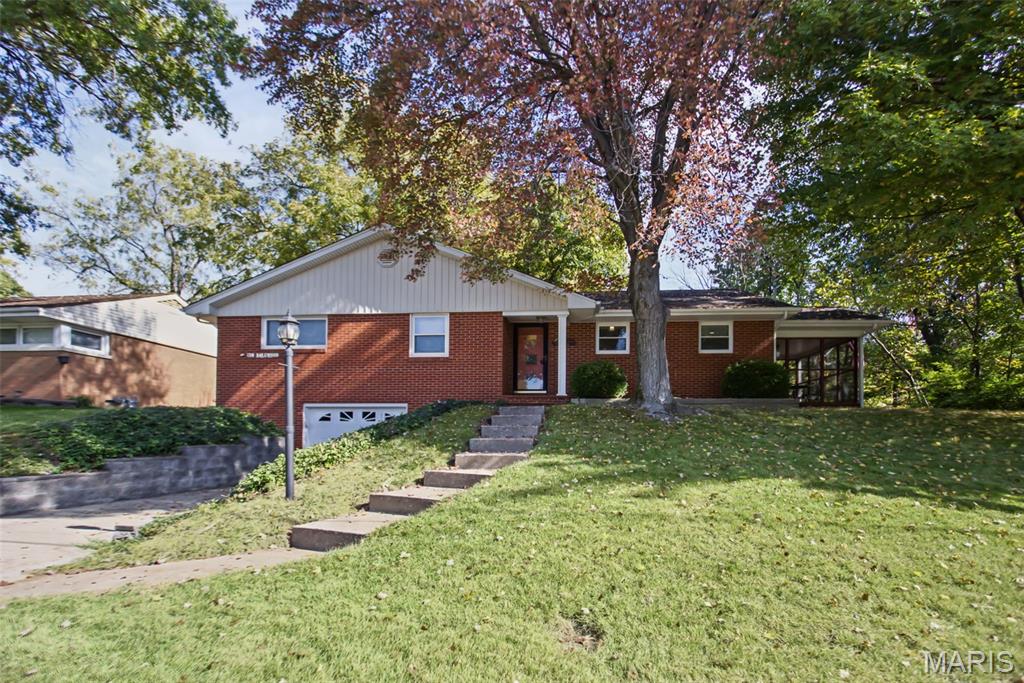 Photo of 138 Dalewood Drive East Alton IL 62024