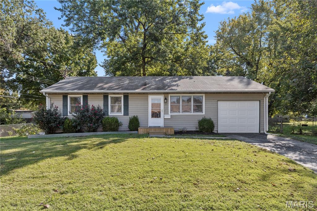 Photo of 11 Charlotte Drive Hazelwood MO 63031