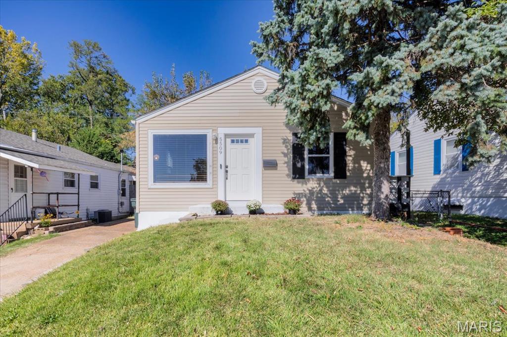 Photo of 5509 Wyoming Street St Louis MO 63139