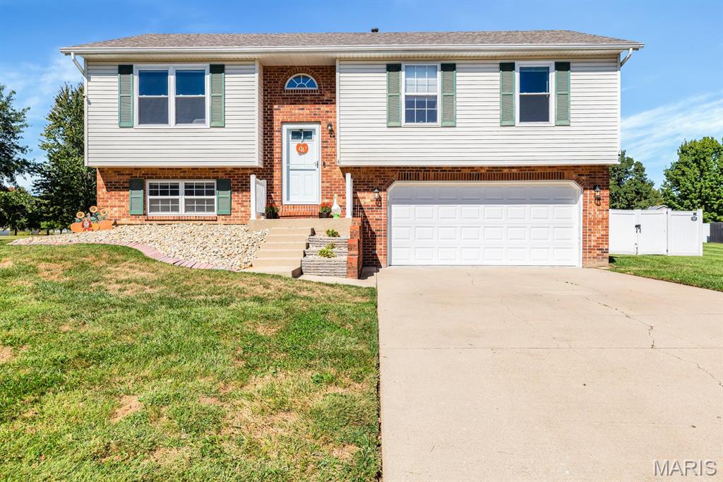 Photo of 4 Leone Court Maryville IL 62062