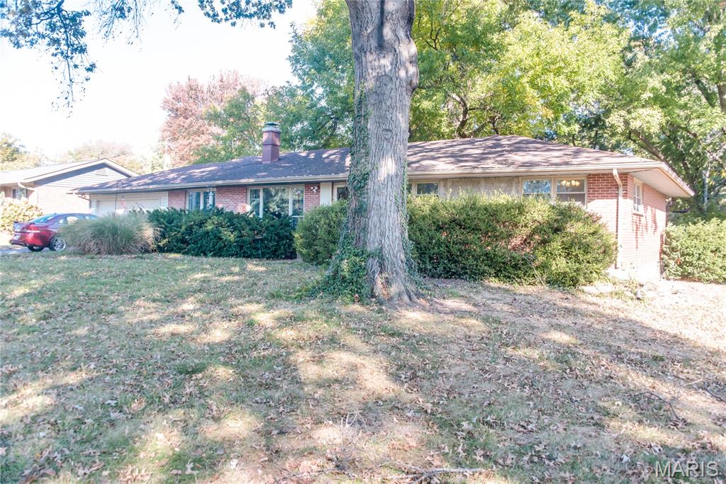 Photo of 718 Villa Capri Court Olivette MO 63132