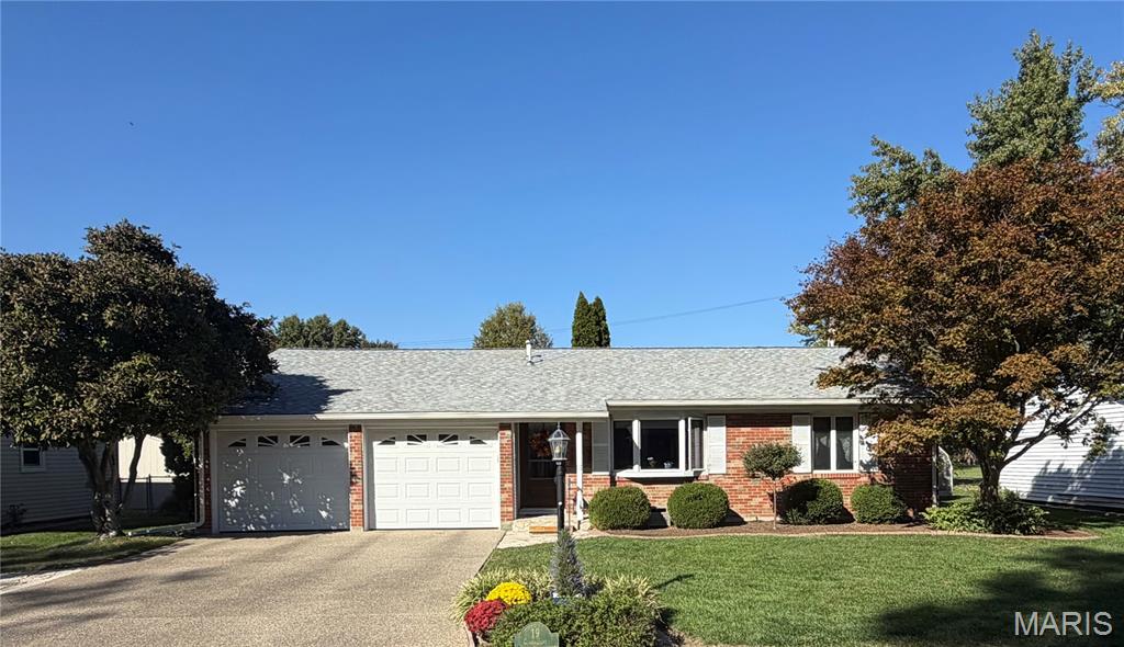 Photo of 19 Coachlight Drive Mascoutah IL 62258