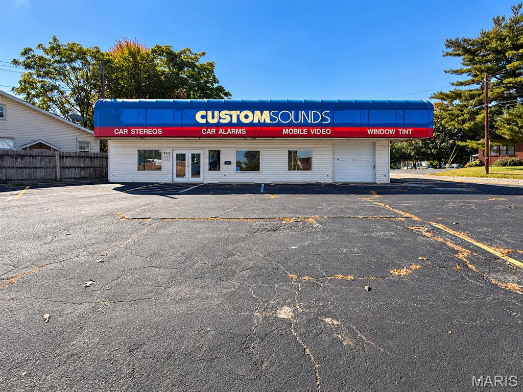 Photo of 912 Milton Road Alton IL 62002