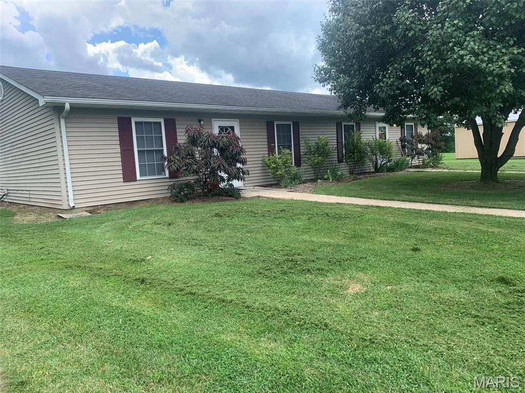 Photo of 1736 Debbie Lane Owensville MO 65066