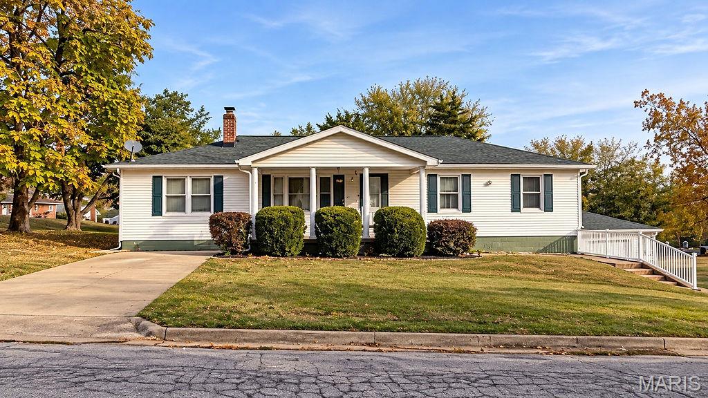 Photo of 221 S Washington Street De Soto MO 63020