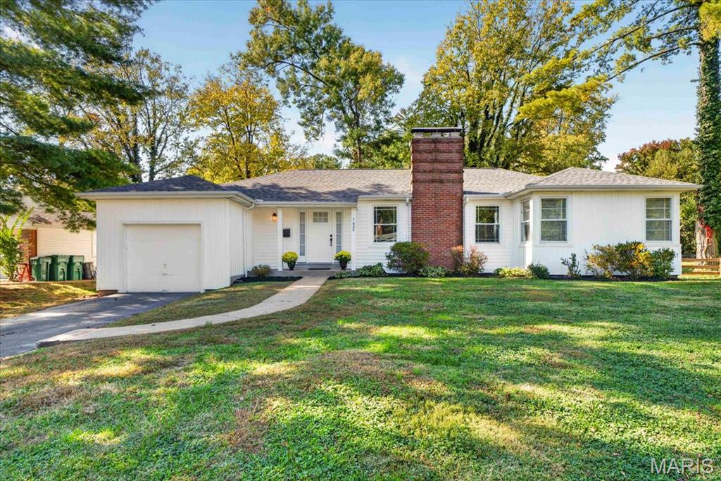 Photo of 1639 Holly Drive Webster Groves MO 63119