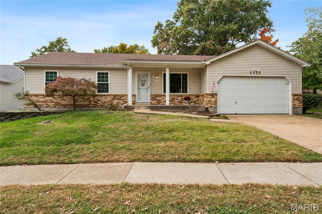 Photo of 2772 Flameglow Drive Oakville MO 63129
