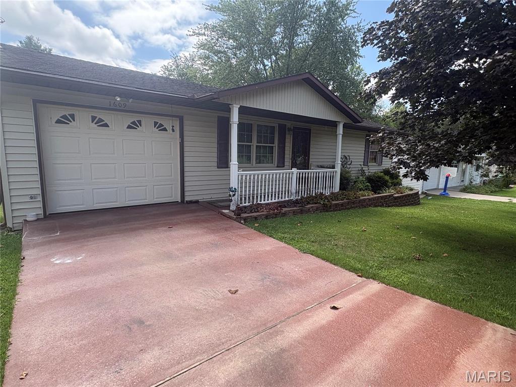 Photo of 1609 Mulberry Street Jackson MO 63755