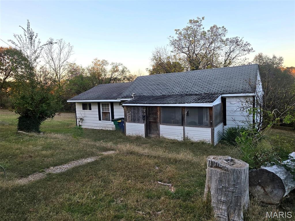 Photo of 614 E Clement Street De Soto MO 63020