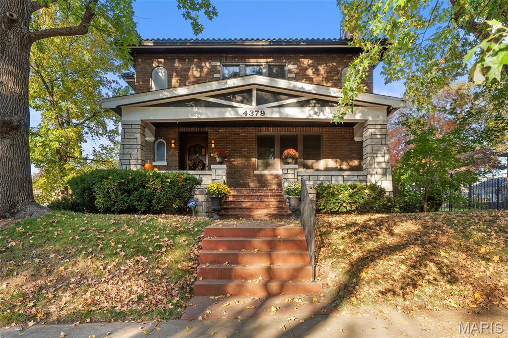 Photo of 4379 Holly Hills Boulevard St Louis MO 63116