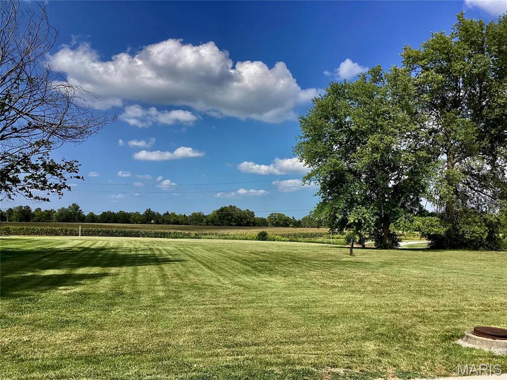 Photo of 109 Willow Drive Freeburg IL 62243
