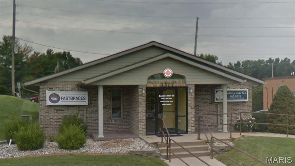 Photo of 1317 D'Adrian Professional Park Godfrey IL 62035