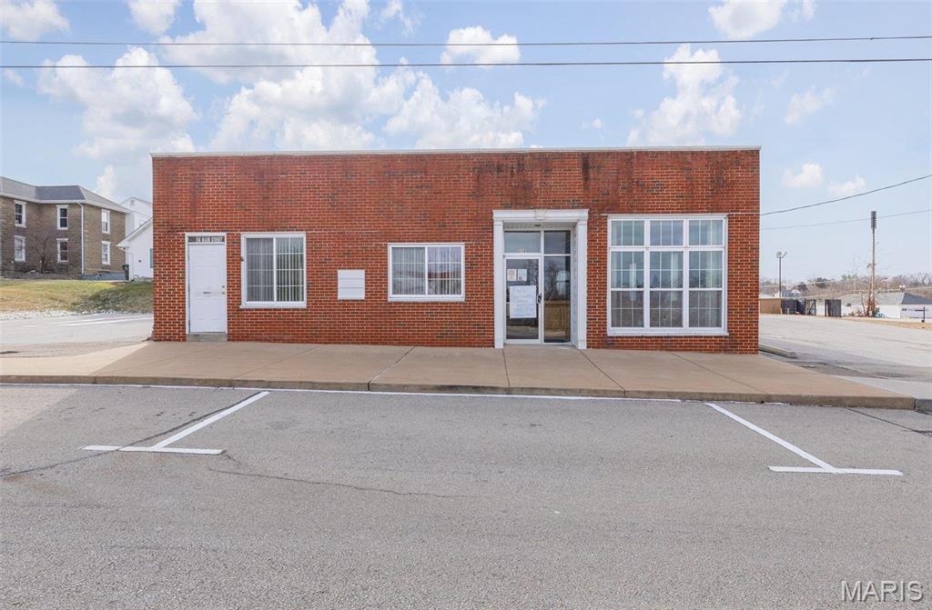 Photo of 114 Main Street Hillsboro MO 63050