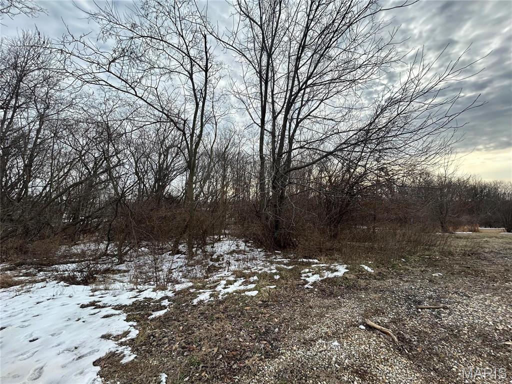 Photo of 19580 Hillcrest DR Carlyle IL 62231