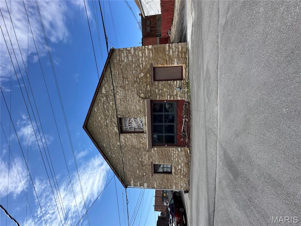 Photo of 319 N Main Street Hannibal MO 63401