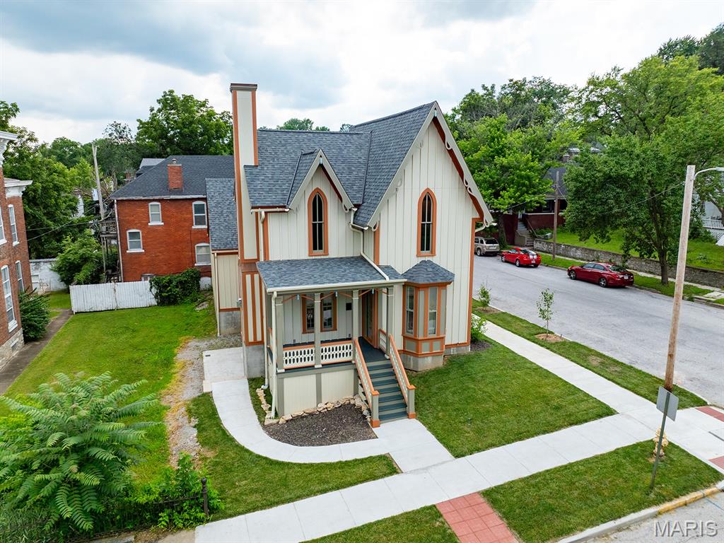 Photo of 221 N 6th Hannibal MO 63401
