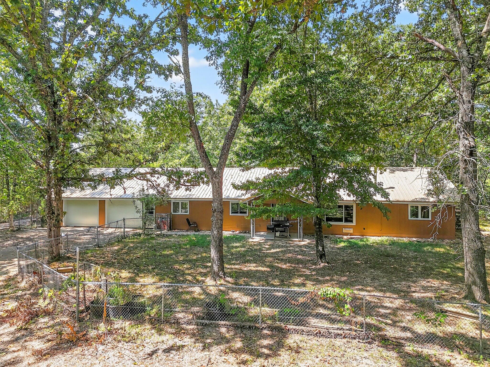 Photo of 460 Sela Lane Galena MO 65656