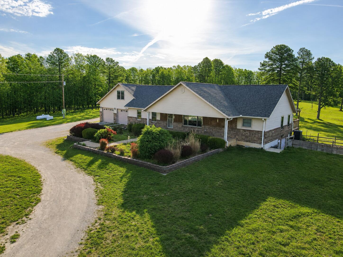 Photo of 19056 County Road 427 Summersville MO 65571