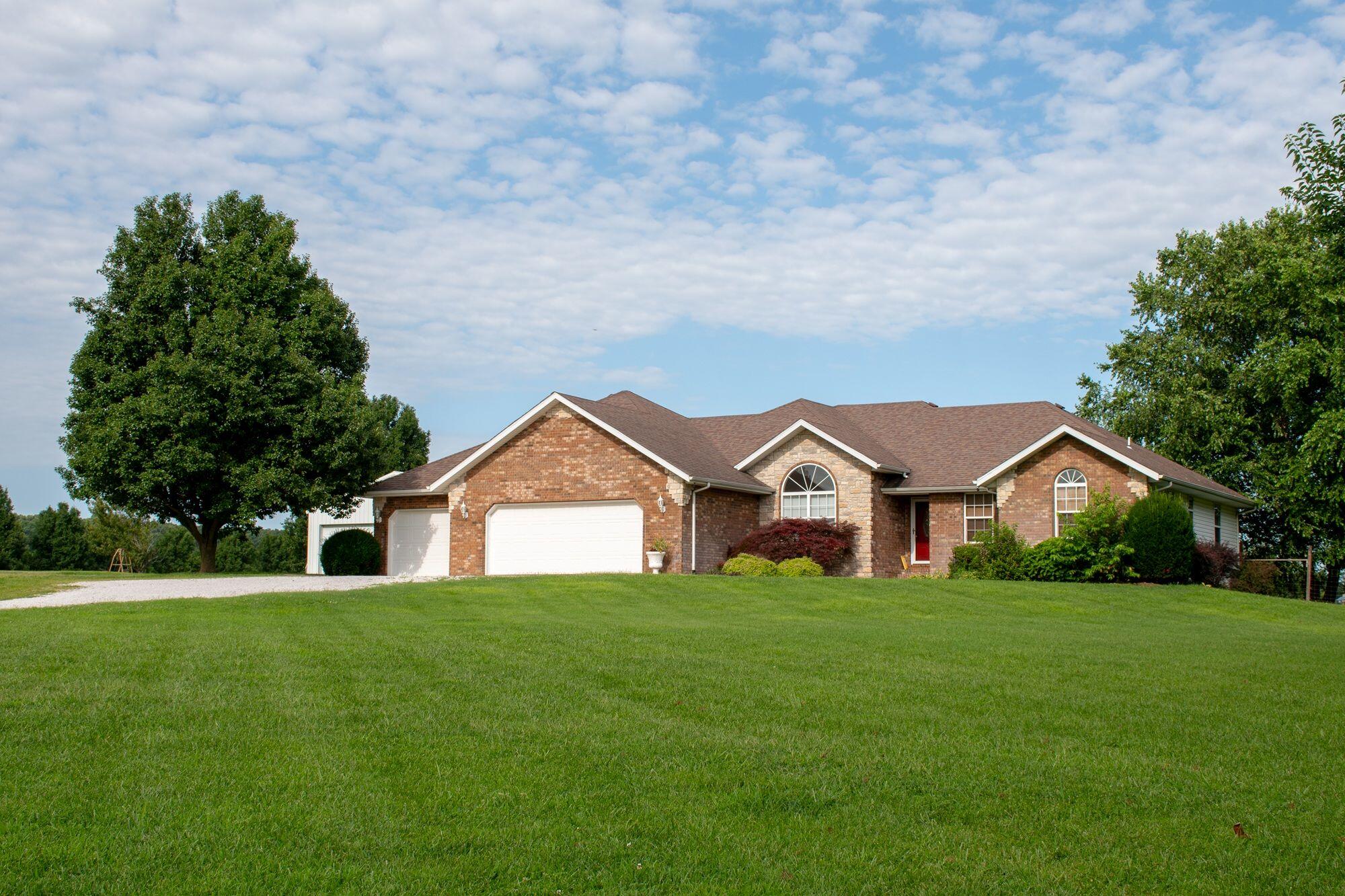 Photo of 605 Moon Valley Road Ozark MO 65721