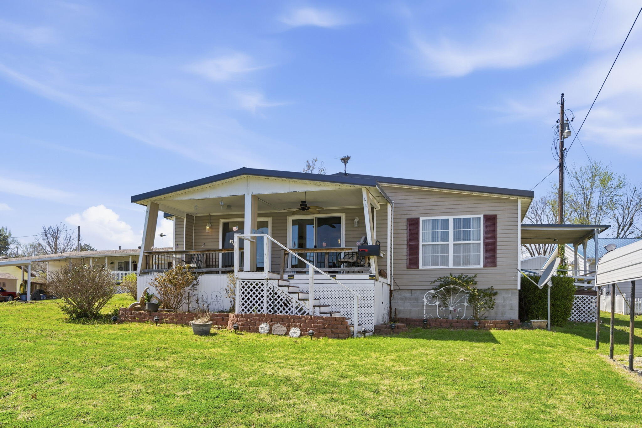 Photo of 209 Lake Circle Drive Galena MO 65656