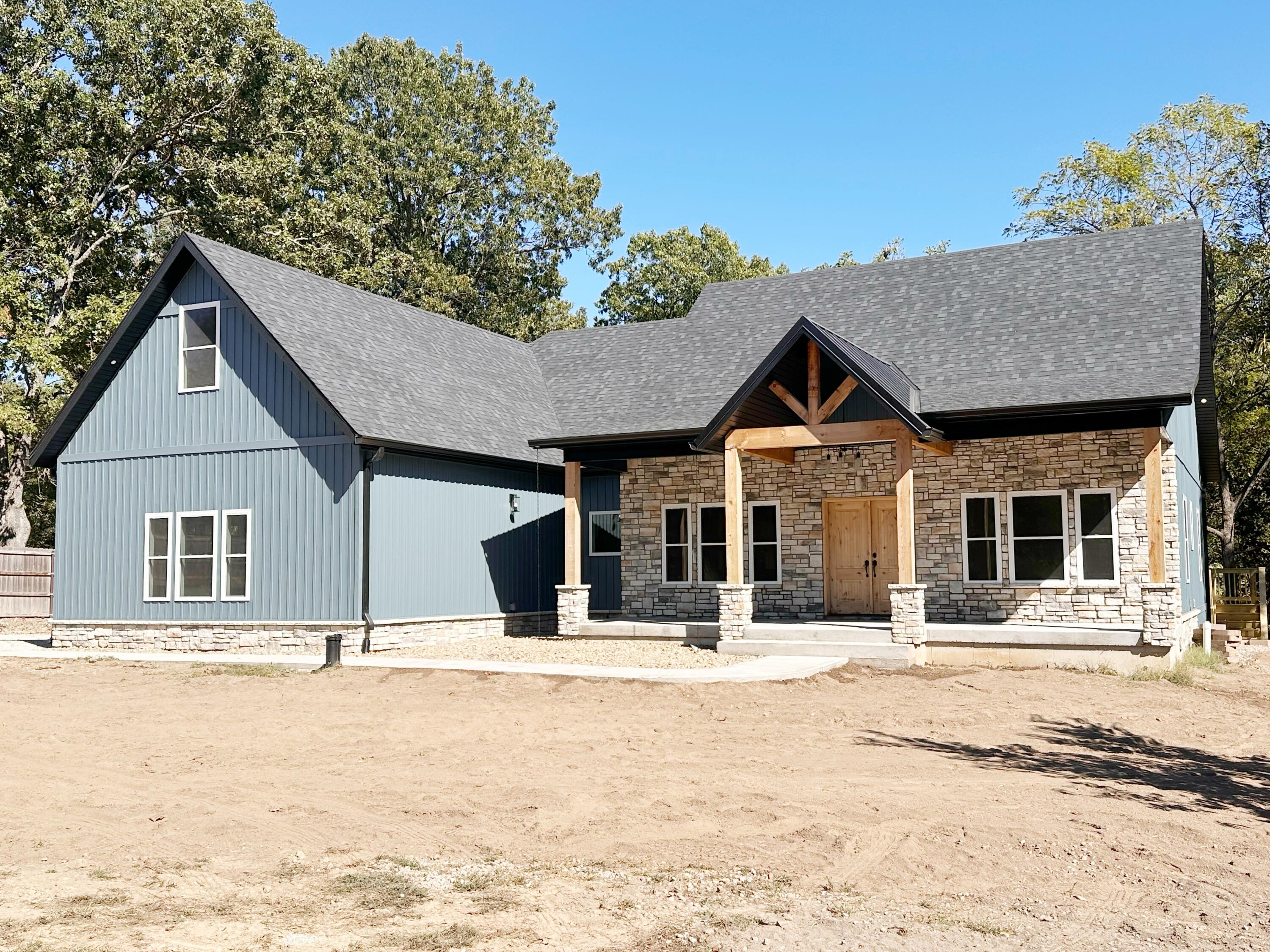 Photo of 2094 N Farm Road 241 Strafford MO 65757