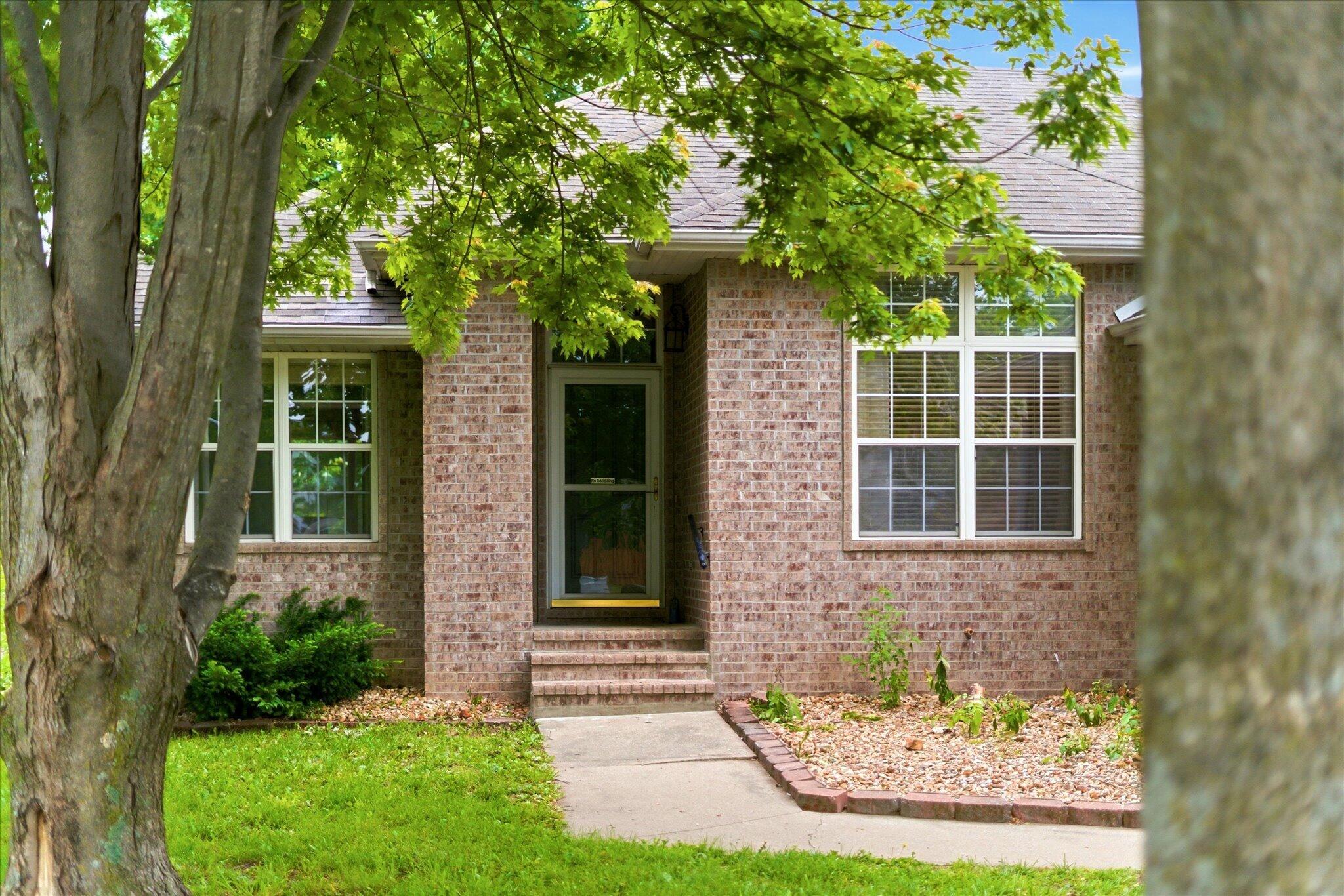 Photo of 502 S Pepperhill Drive Nixa MO 65714