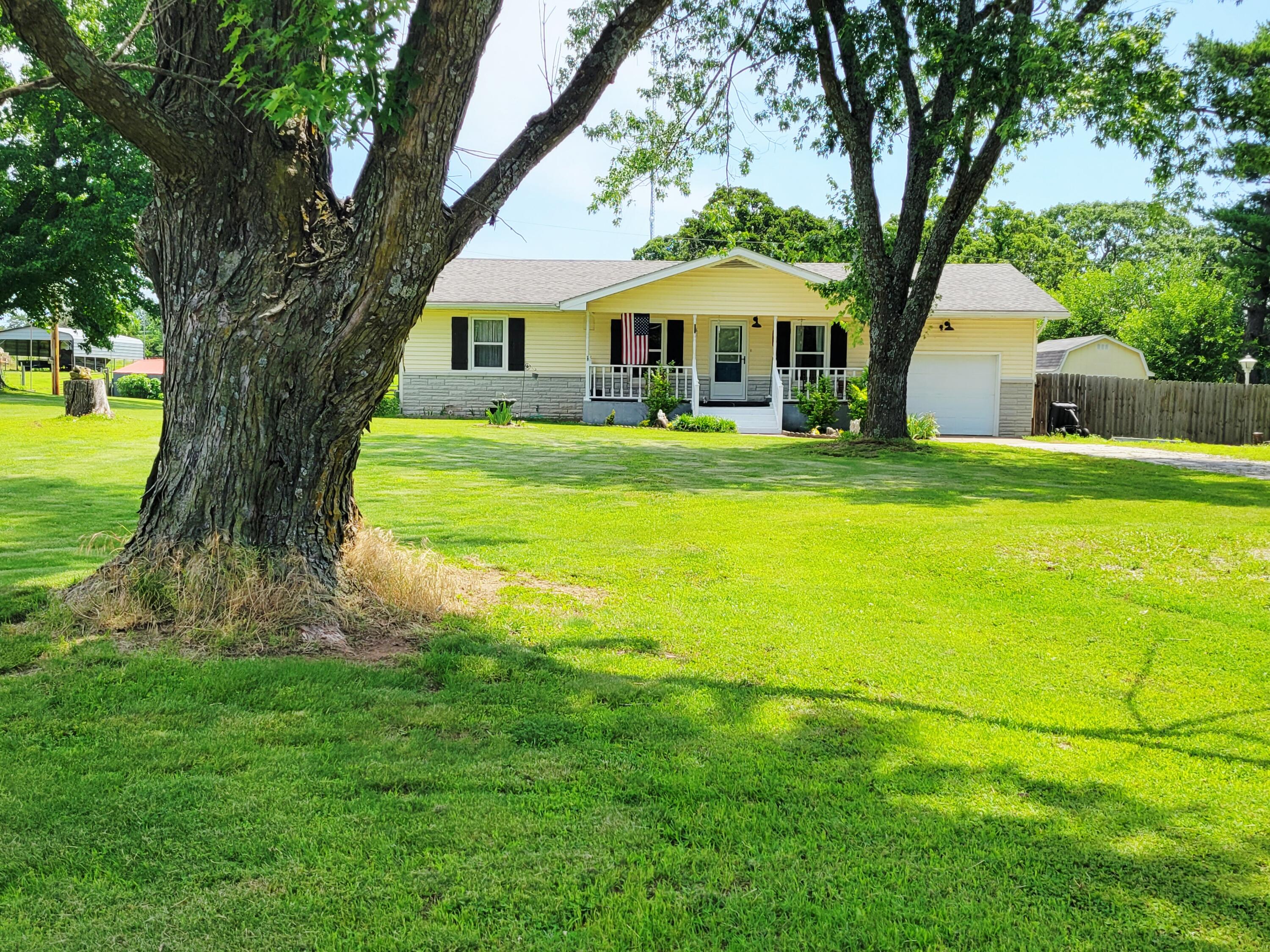 Photo of 64 N State Highway 39 Greenfield MO 65661