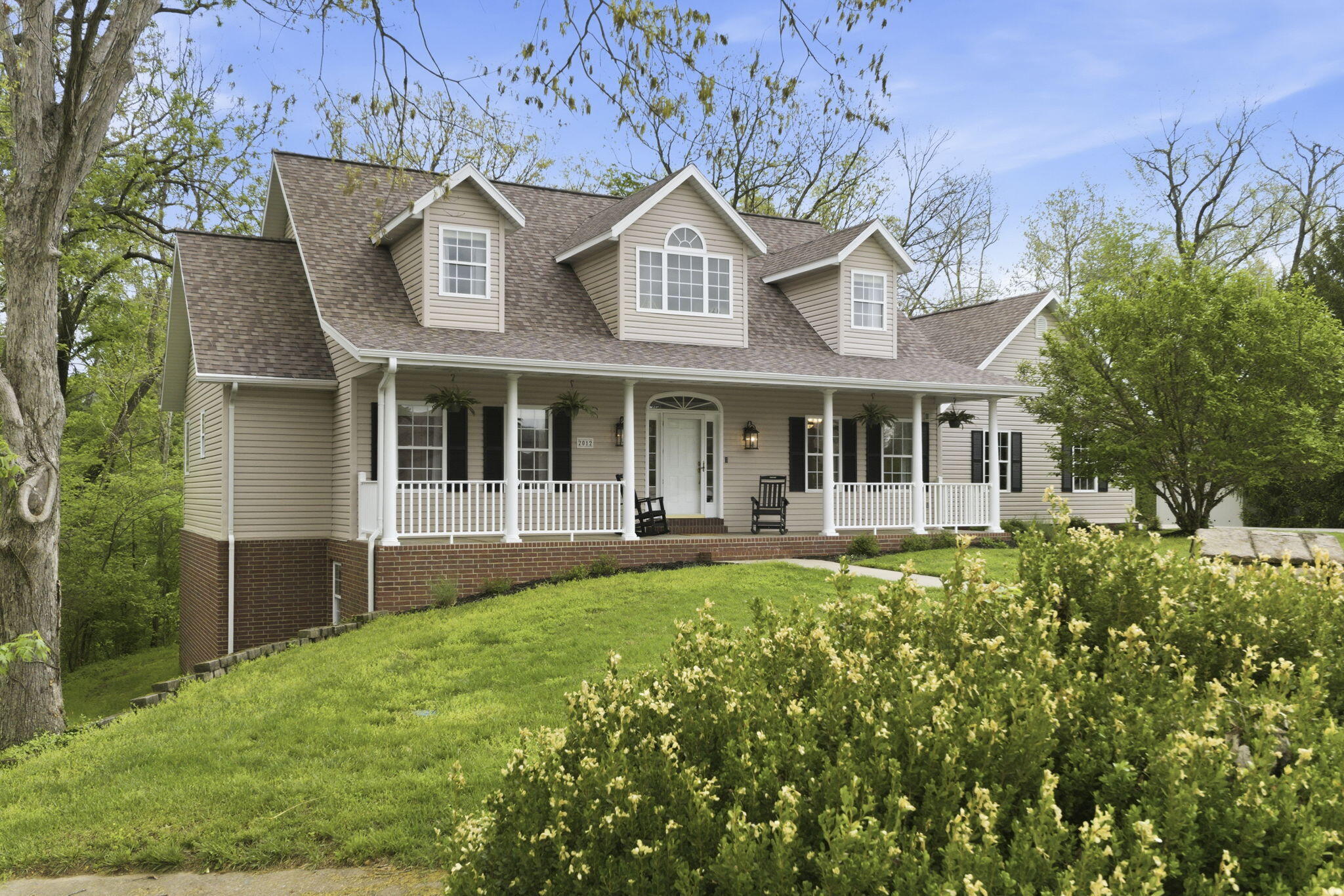 Photo of 2012 N 7th Avenue Ozark MO 65721