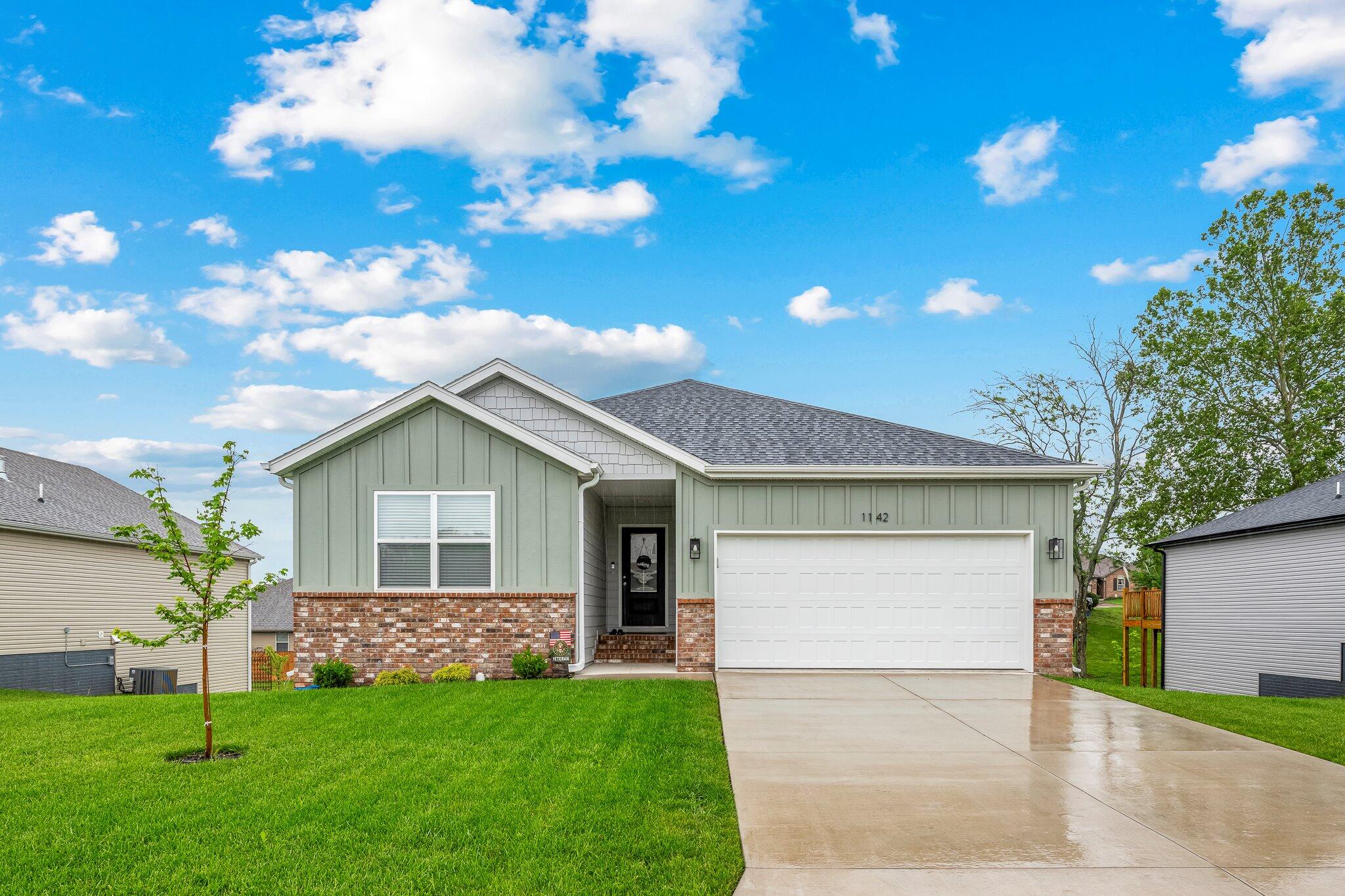 Photo of 1142 S Broadview Avenue Springfield MO 65802