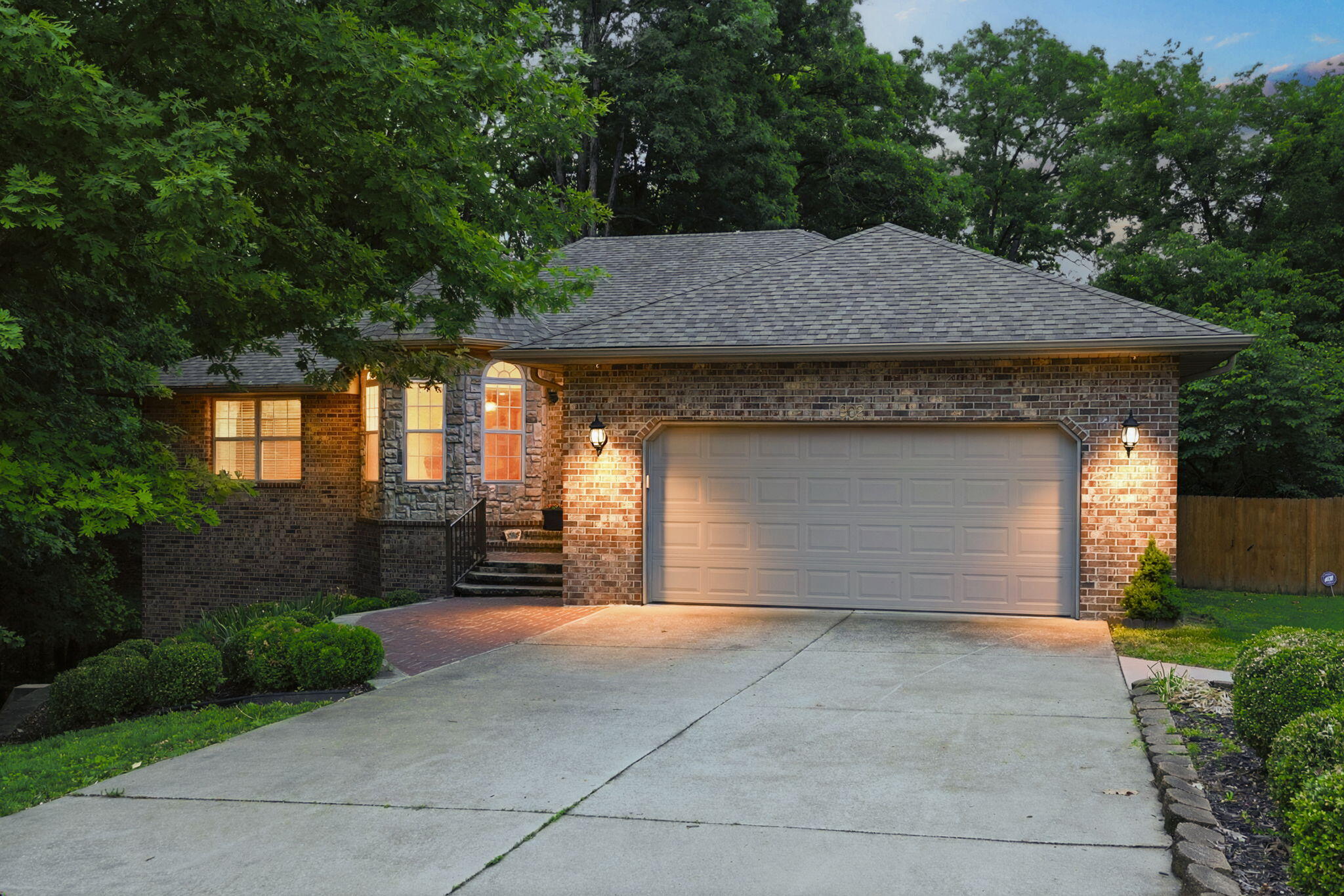 Photo of 902 S 14th Avenue Ozark MO 65721