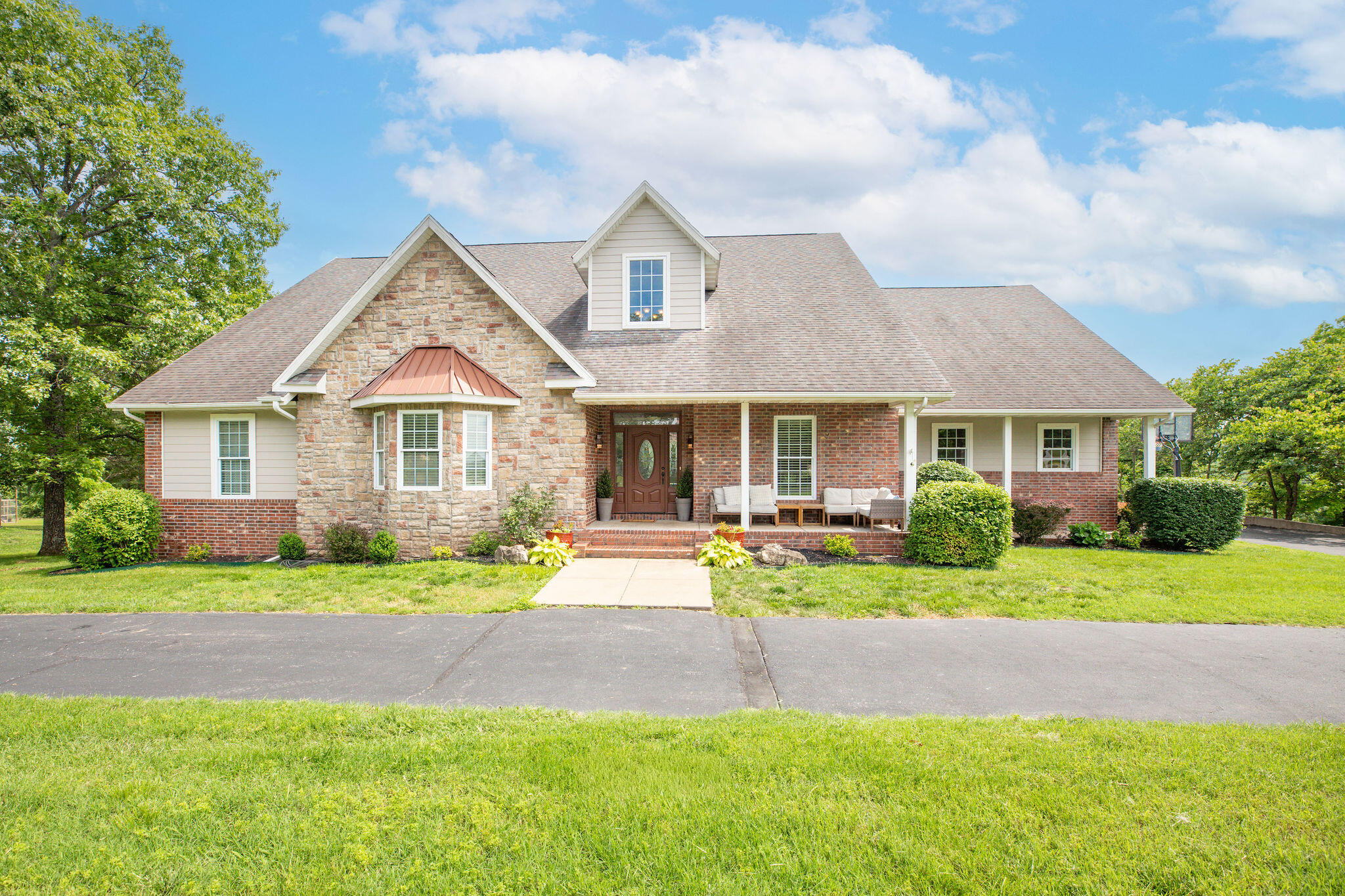 Photo of 169 Ranch Road Saddlebrooke MO 65630