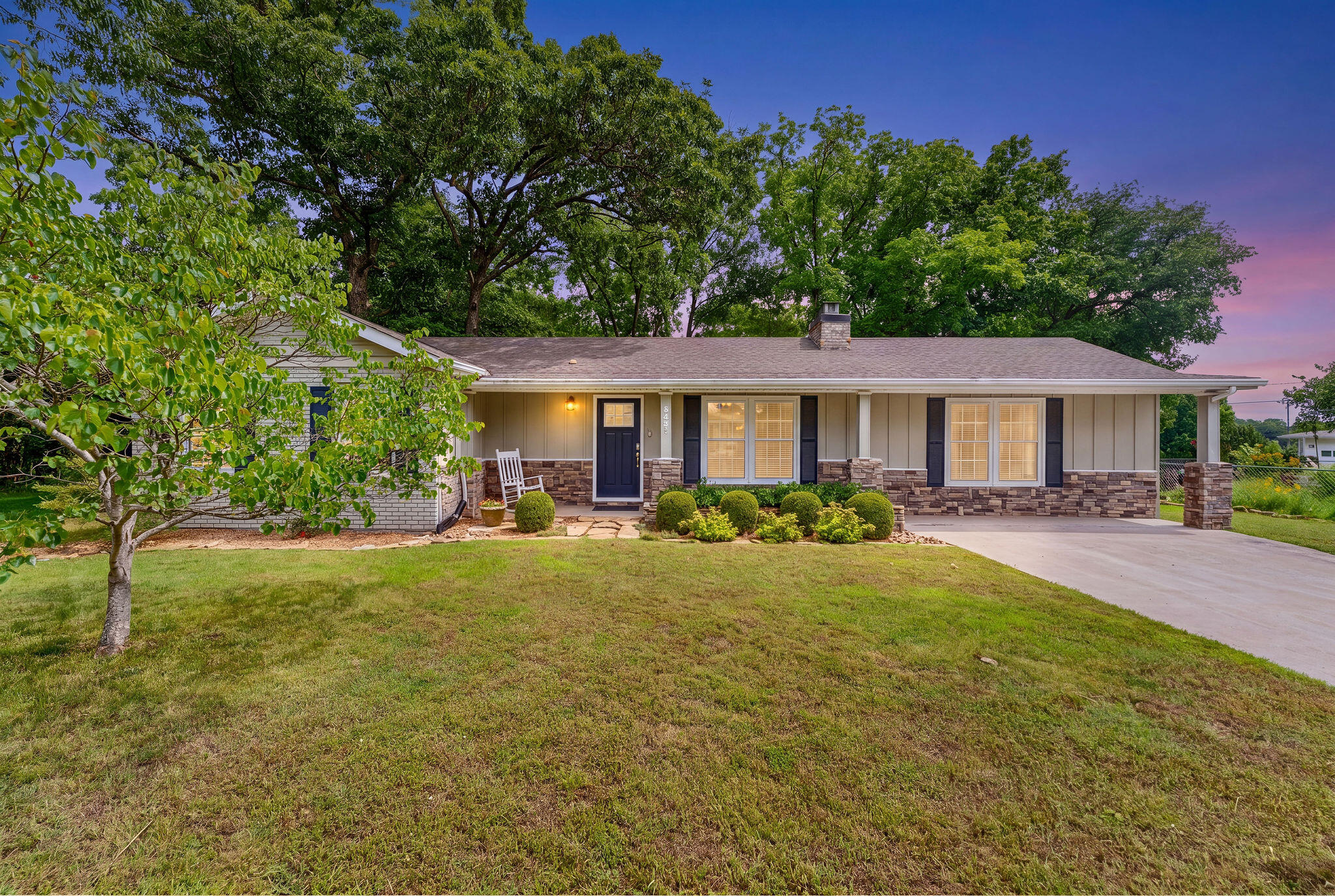 Photo of 909 Cliff Drive Branson MO 65616